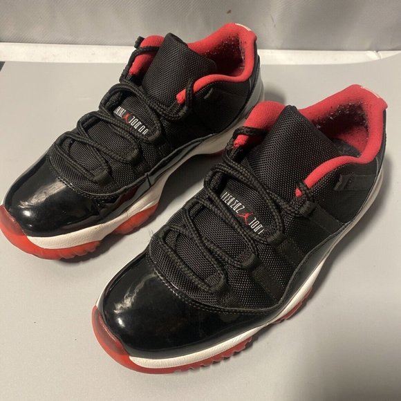 Size Jordan 11 Retro Low bred 2015 528895-012 Damage Box Pre